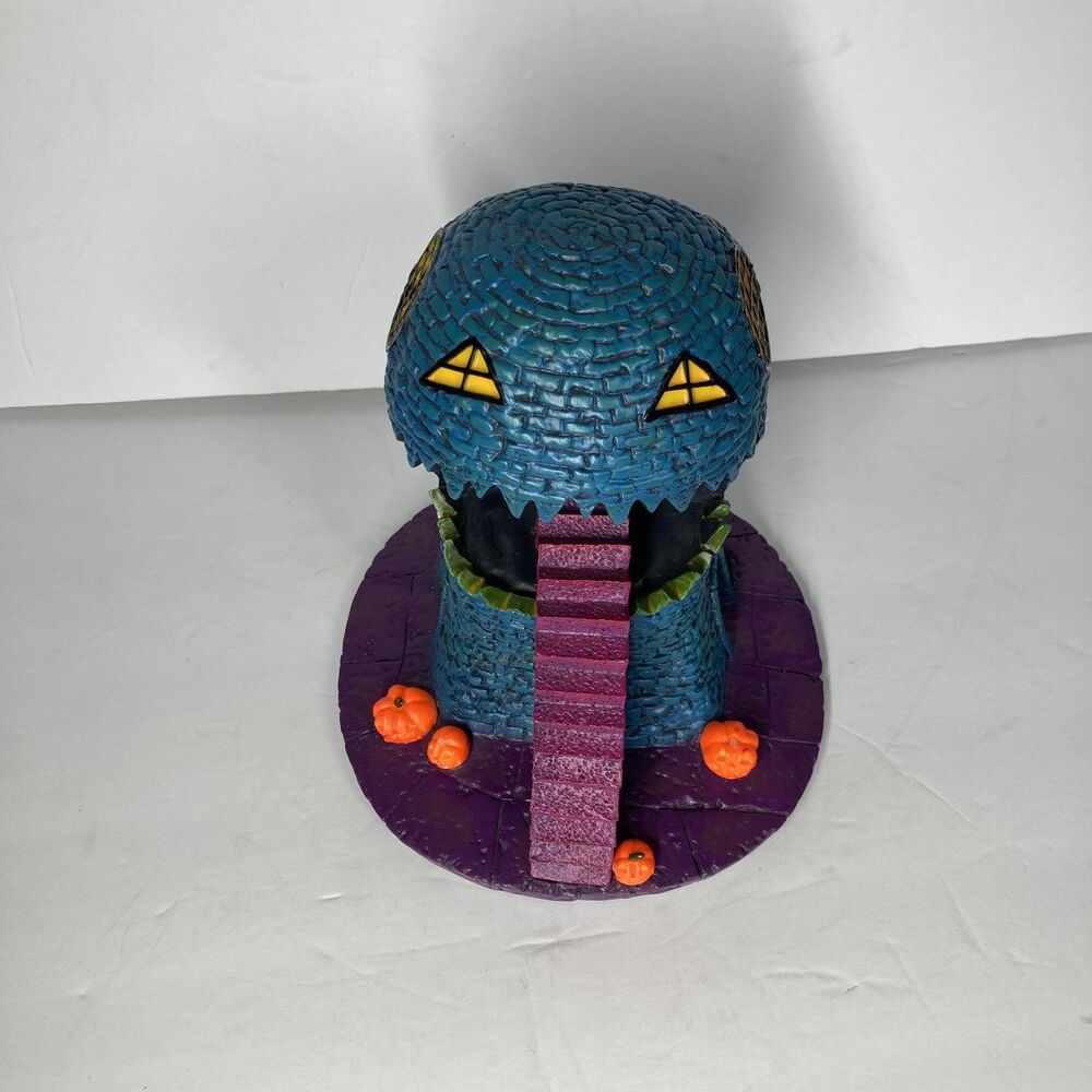 Hawthorne Village Nightmare Before Christmas Lizard House Black Light Halloween - Picture 10 of 16